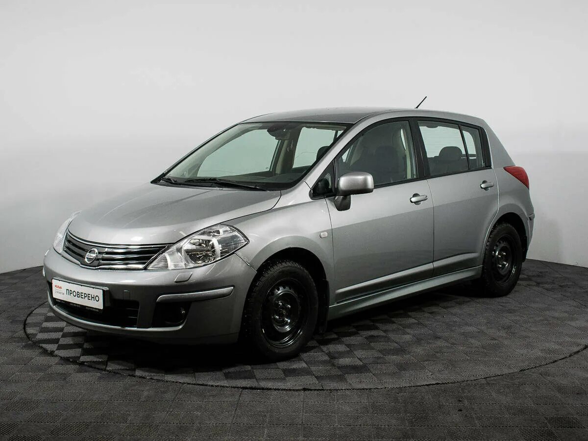 Ниссан тиида рестайлинг и дорестайлинг отличия фото Купить б/у Nissan Tiida I Рестайлинг 1.6 AT (110 л.с.) бензин автомат в Москве: 