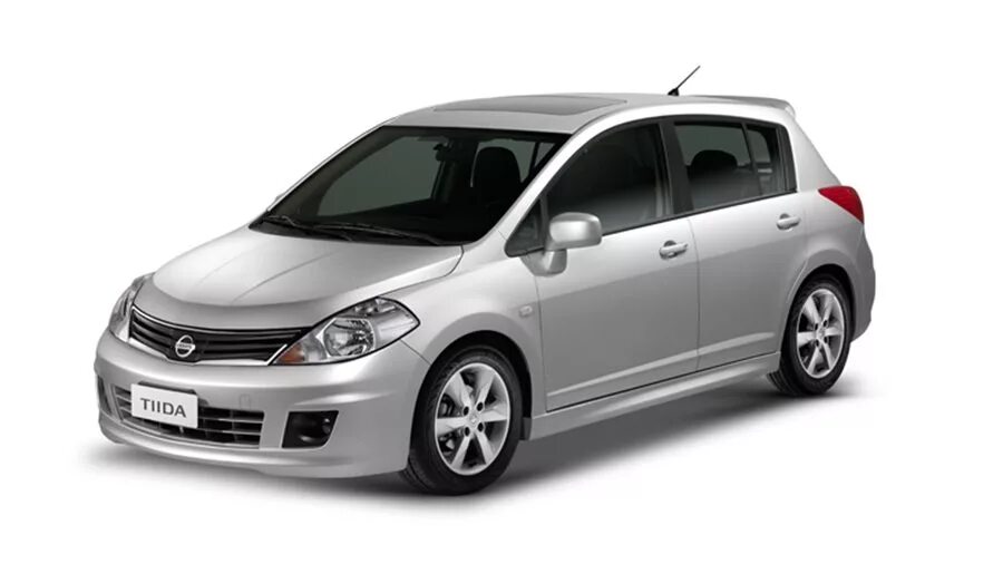 Ниссан тиида рестайлинг и дорестайлинг отличия фото Купить стекло на NISSAN TIIDA любой модификации.