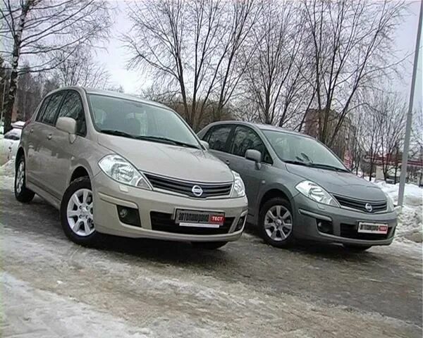 Ниссан тиида рестайлинг и дорестайлинг отличия фото Рестайлинговая Nissan Tiida в ипостасях седана и хэтчбека (видео) Автопанорама