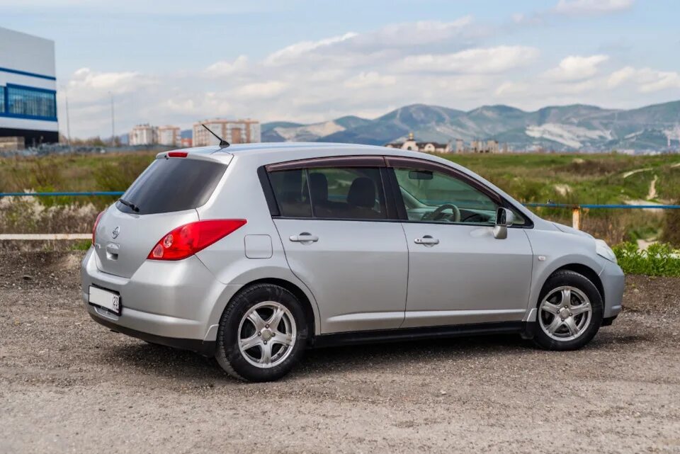 Ниссан тиида с11 фото Ну вот и всё, продал . - Nissan Tiida (1G), 1,8 л, 2005 года продажа машины DRIV