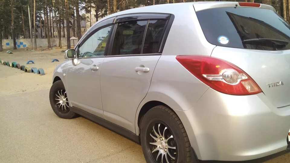 Ниссан тиида с11 фото Nissan Tiida (1G) 1.5 бензиновый 2009 c11 HB Japan Make на DRIVE2
