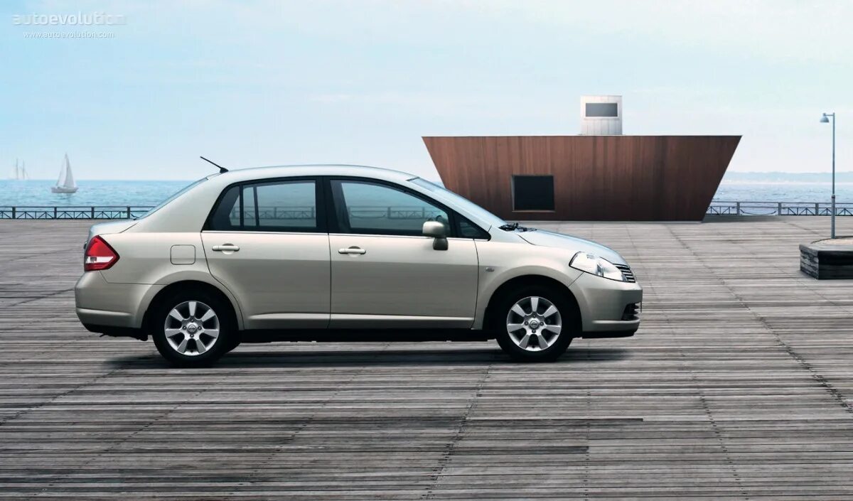 Ниссан тиида седан фото Экспериментально-полезные Nissan 2000-х - DRIVE2