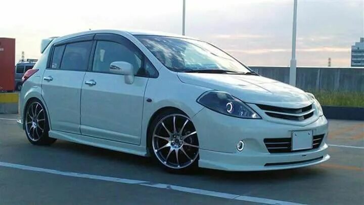 Ниссан тиида тюнинг Nissan Tiida Hatchback Tuning in 2020 Nissan tiida, Nissan versa, Nissan