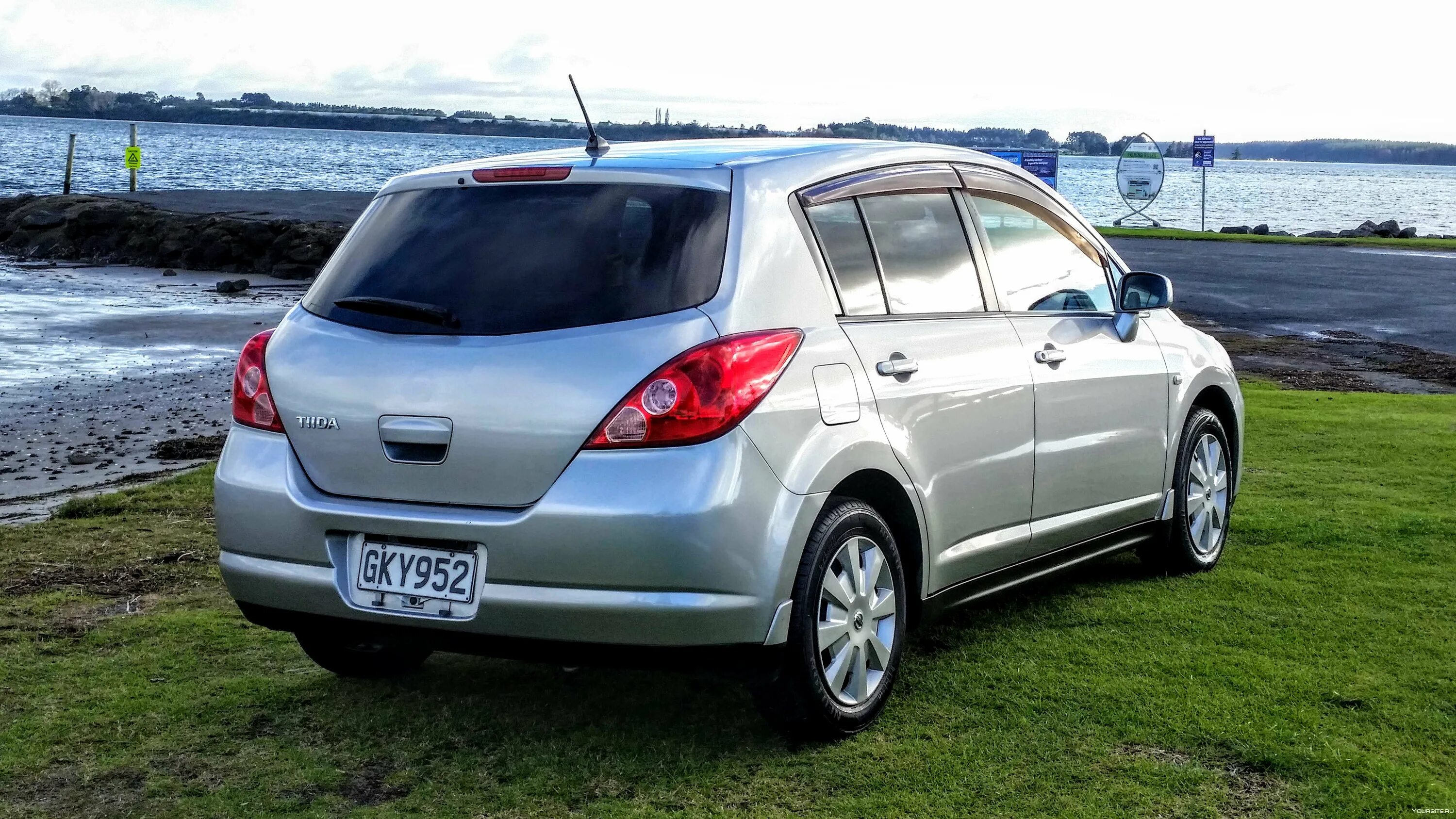 Ниссан тиида универсал фото Nissan tiida первое поколение: найдено 89 картинок
