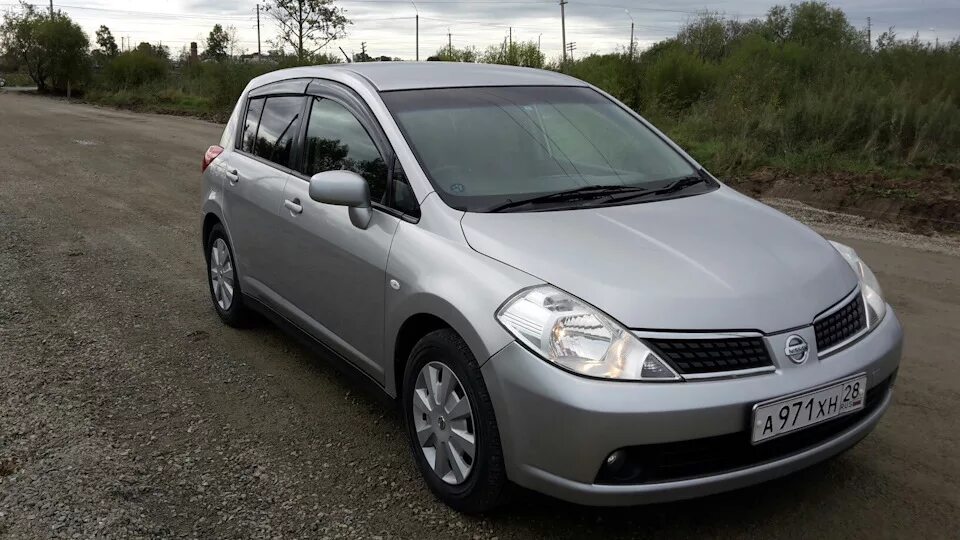 Ниссан тиида универсал фото Nissan Tiida (1G) 1.5 бензиновый 2007 кузов С11, правый руль на DRIVE2