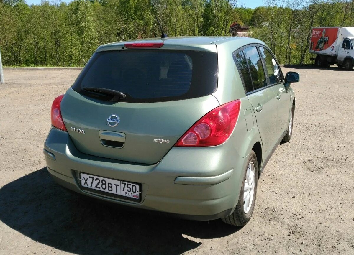 Ниссан тильда фото Авто Nissan Tilda, 2007, 97 тыс км, 110 лс в Ивантеевке, В эксплуатации с 2008 г