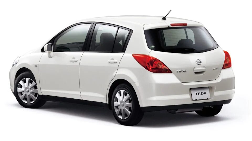 Ниссан тильда фото Nissan Tiida (1G) 1.6 бензиновый 2012 на DRIVE2