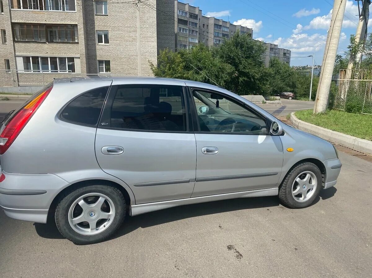 Ниссан тино 1999 фото Ниссан тино жрет бензин фото АвтоБаза.ру