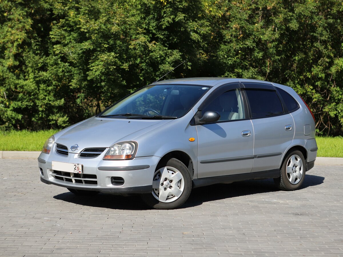 Ниссан тино фото Купить б/у Nissan Tino 1998-2003 1.8 AT (120 л.с.) бензин автомат в Красноярске: