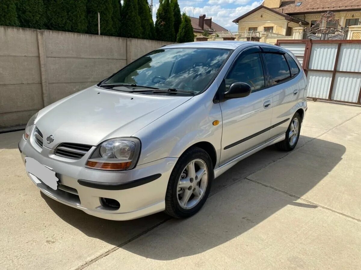 Ниссан тино фото Купить б/у Nissan Tino 1998-2003 2.0 CVT (135 л.с.) бензин вариатор в Краснодаре