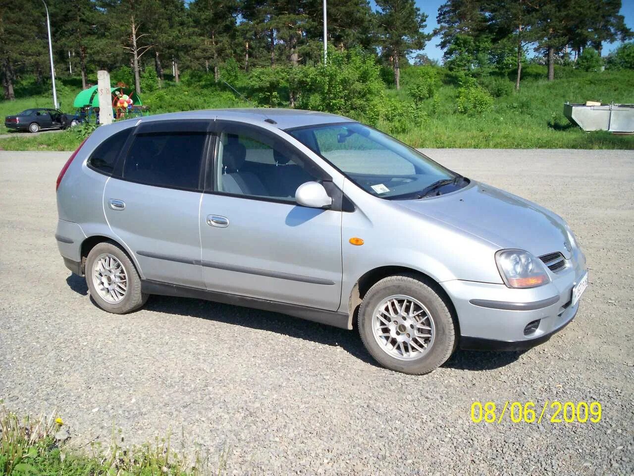 Ниссан тино фото 2001 Nissan Tino specs, Engine size 1800cm3, Fuel type Gasoline, Drive wheels FF