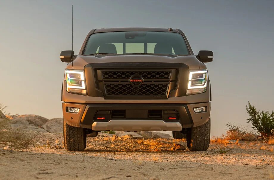 Ниссан титан 2024 фото Модель Nissan Titan получила новый "автомат" и нарастила тягу - DRIVE2