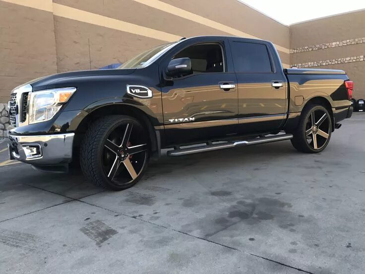 Ниссан титан тюнинг 2017 Nissan Titan with K9 26" rims. Nissan titan truck, 2017 nissan titan, Nissa