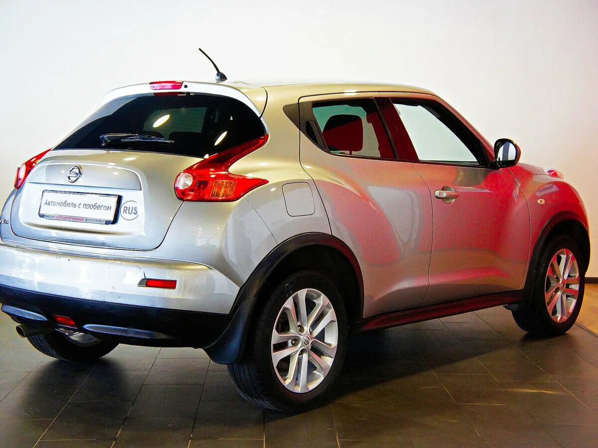 Ниссан трехдверный фото Купить б/у Nissan Juke I 1.6 MT (117 л.с.) бензин механика в Белгороде: серебрис