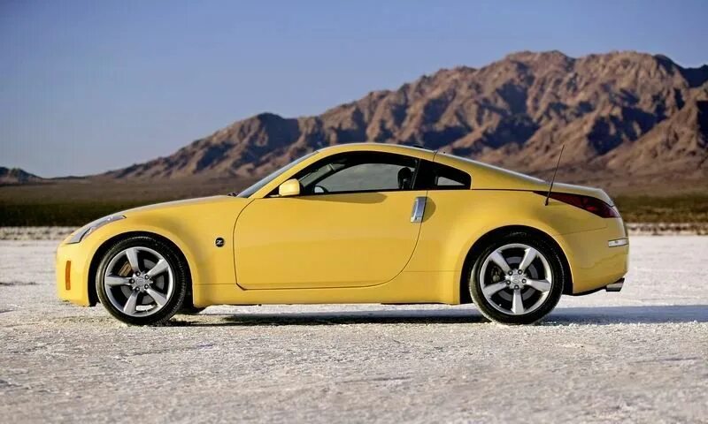 Ниссан трехдверный фото 2005 Nissan 350Z 35th Anniversary Edition Nissan 350z, Nissan z cars, Nissan z