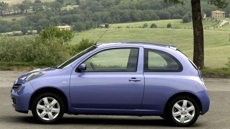 Ниссан трехдверный фото Nissan Micra (K12) 1.2 бензиновый 2004 March Simpson на DRIVE2