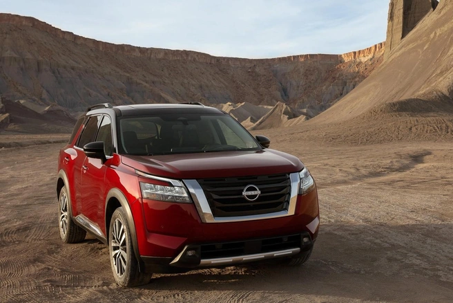 Ниссан тревел фото и цена В России представлены новая Lada Largus, Renault Duster, Lada Niva Travel, Nissa