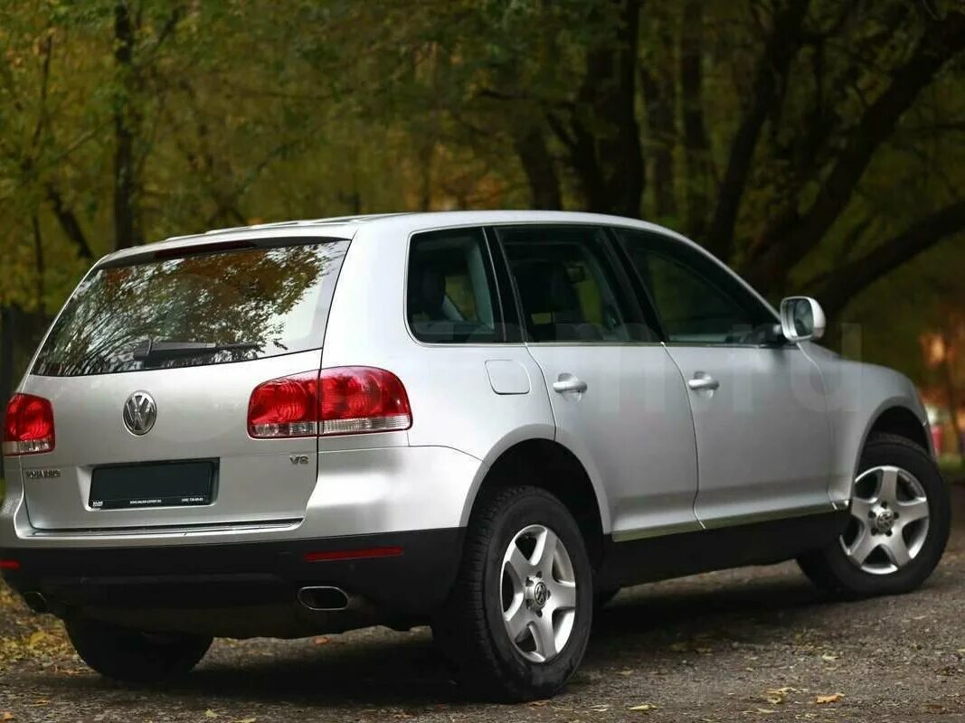 Ниссан туарег фото и цены Купить б/у Volkswagen Touareg I 4.2 AT (310 л.с.) 4WD бензин автомат в Новосибир