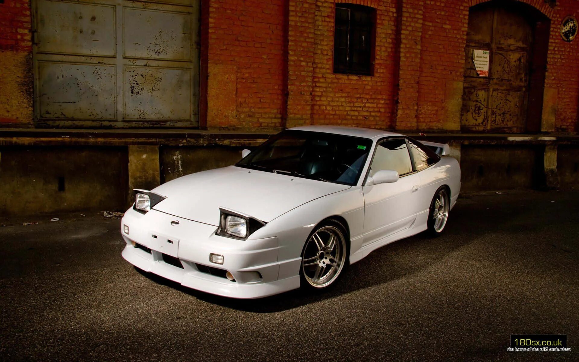 Ниссан турбо фото Download The Iconic Nissan Silvia S13 Wallpaper Wallpapers.com