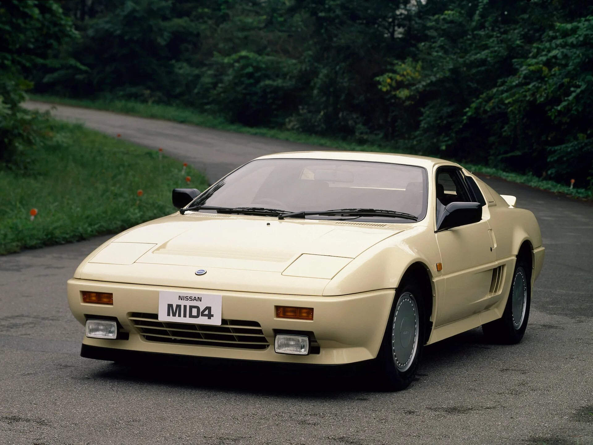 Ниссан в старом кузове фото NNissan MID4: конкурент Honda NSX, которому не дали шанс - DRIVE2