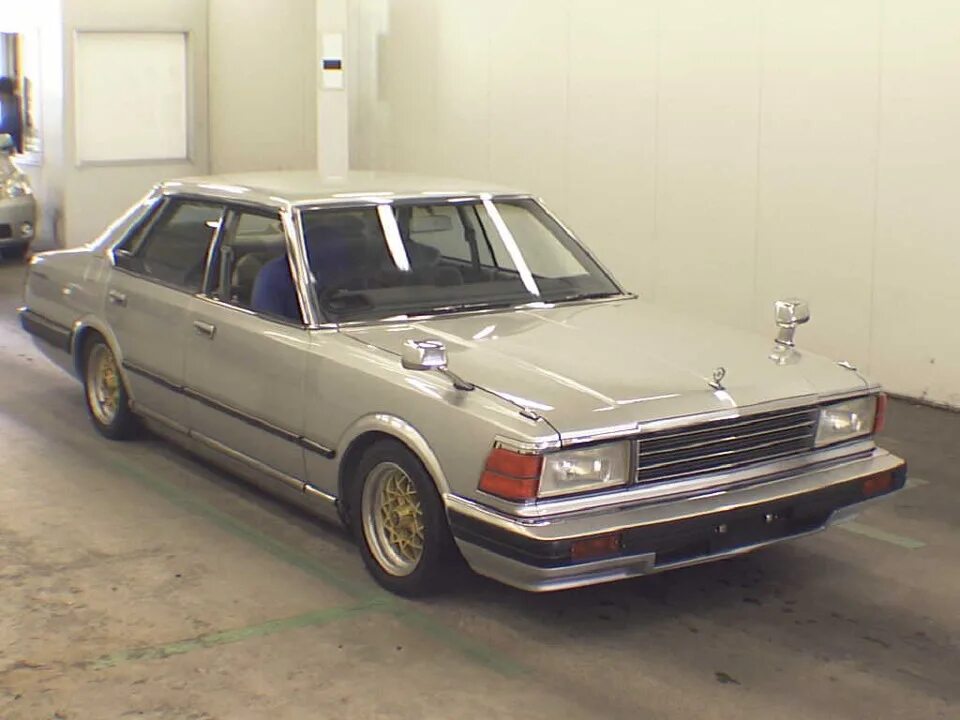 Ниссан в старом кузове фото Оптика с седана на хардтоп - Nissan Cedric (5G), 2,8 л, 1983 года запчасти DRIVE