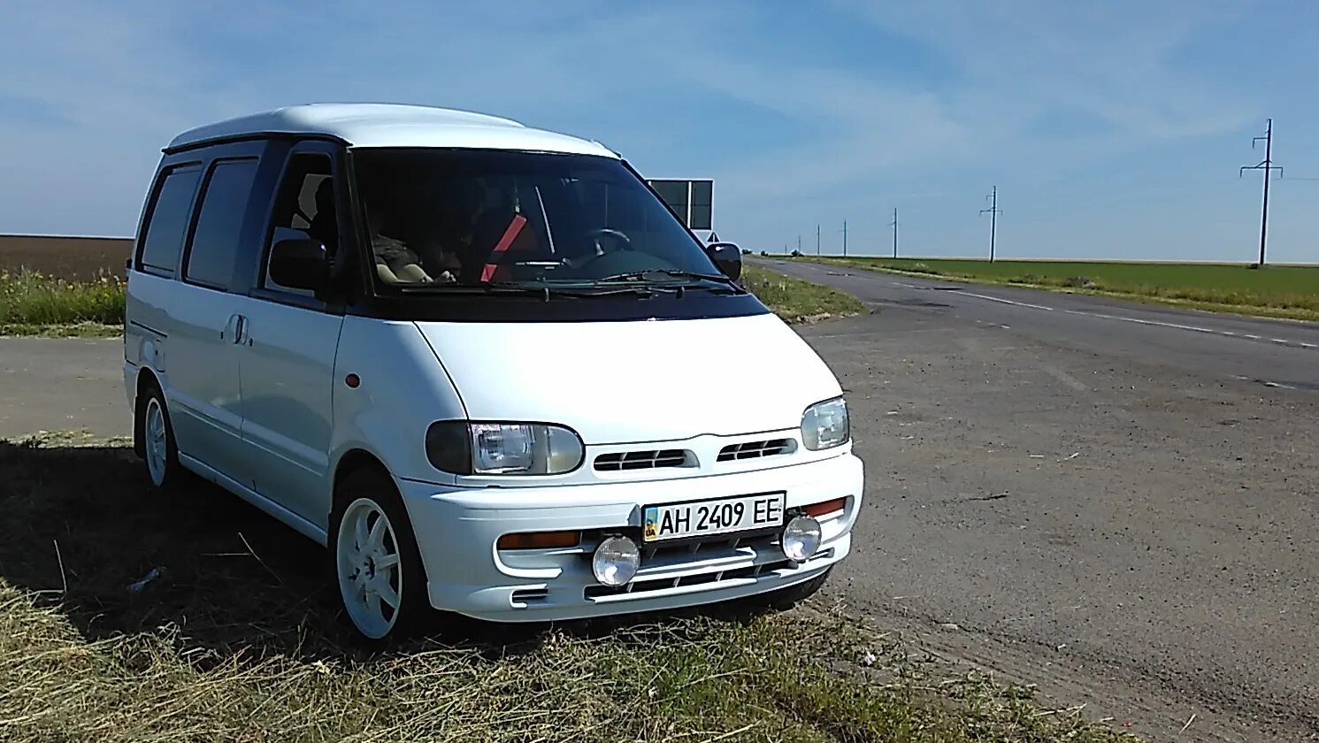 Ниссан ванет тюнинг Nissan Vanette (3G) 2.3 дизельный 1996 Mr. White & Black на DRIVE2