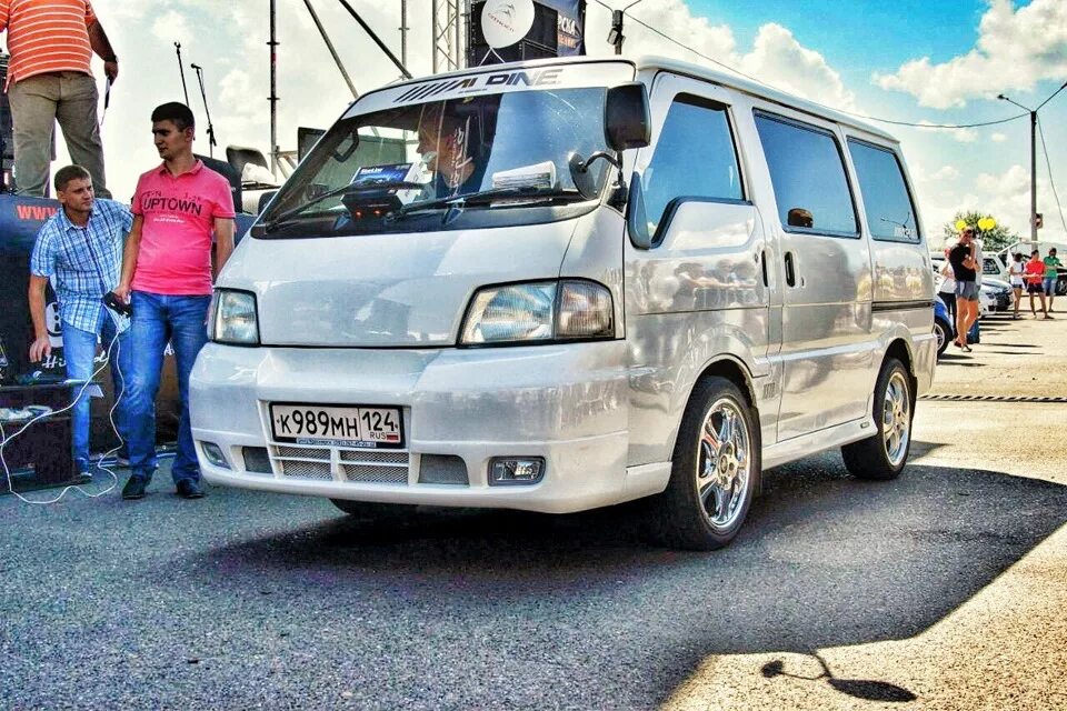 Ниссан ванет тюнинг первое соревнавание - Nissan Vanette (4G), 1,8 л, 2004 года автозвук DRIVE2