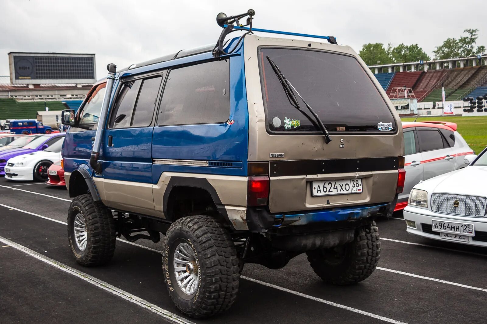 Ниссан ванет тюнинг "а 624 хо 38" фото Nissan Vanette Largo. Россия