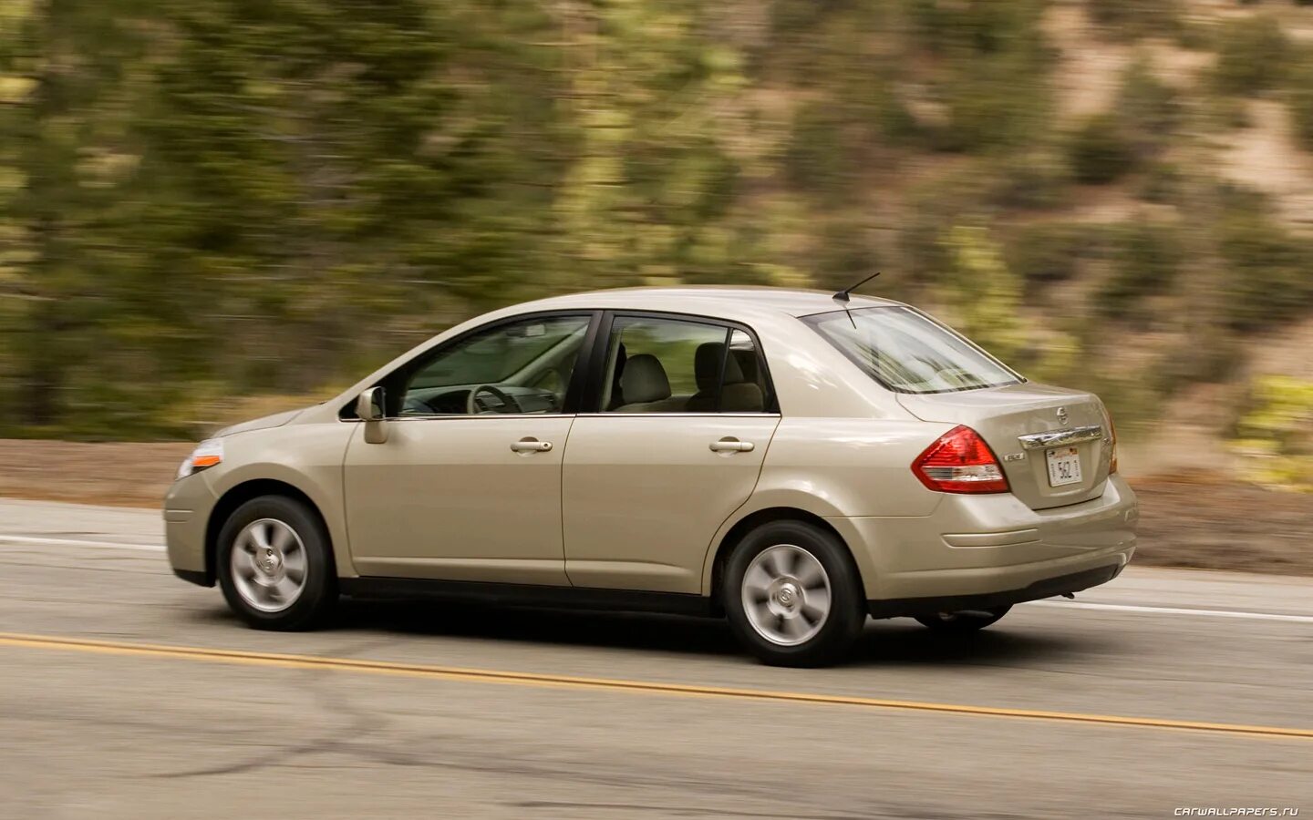 Ниссан верса фото Обои на рабочий стол автомобили Nissan Versa Sedan US-spec - 2008