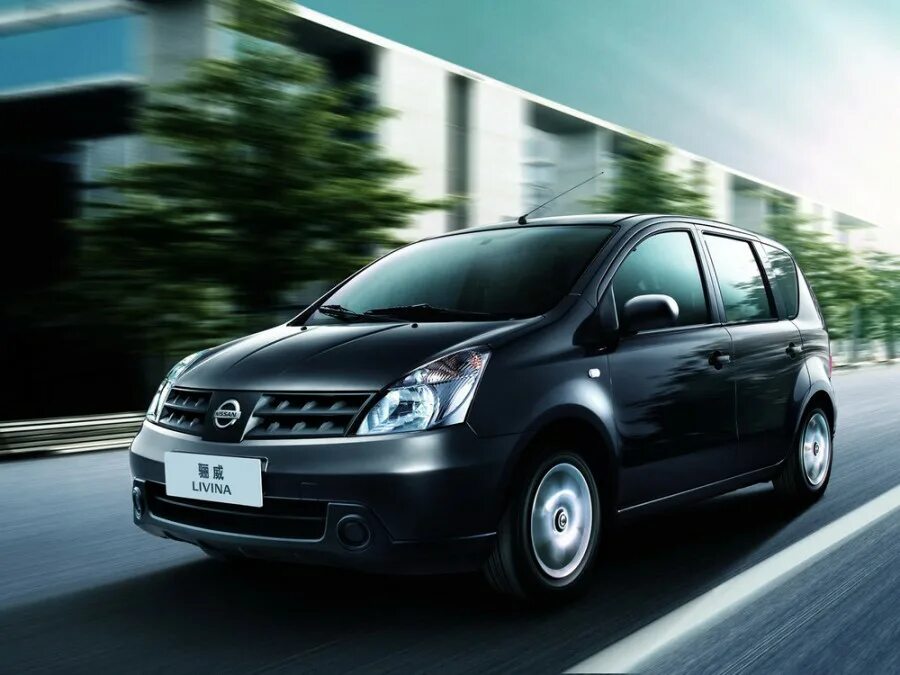 Ниссан виды моделей фото и цены Nissan Livina минивэн 5-дв., 2007–2016, 1 поколение, 1.6 Flex-Fuel MT (103 л.с.)