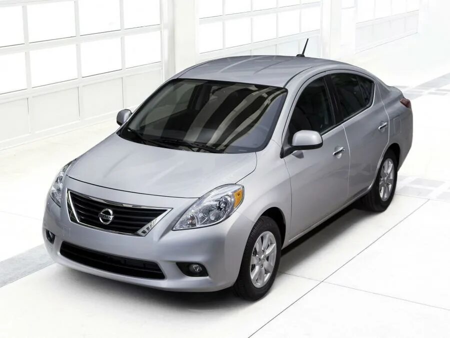 Ниссан все модели фото и цены Nissan Versa 2011 года выпуска. Фото 11. VERcity
