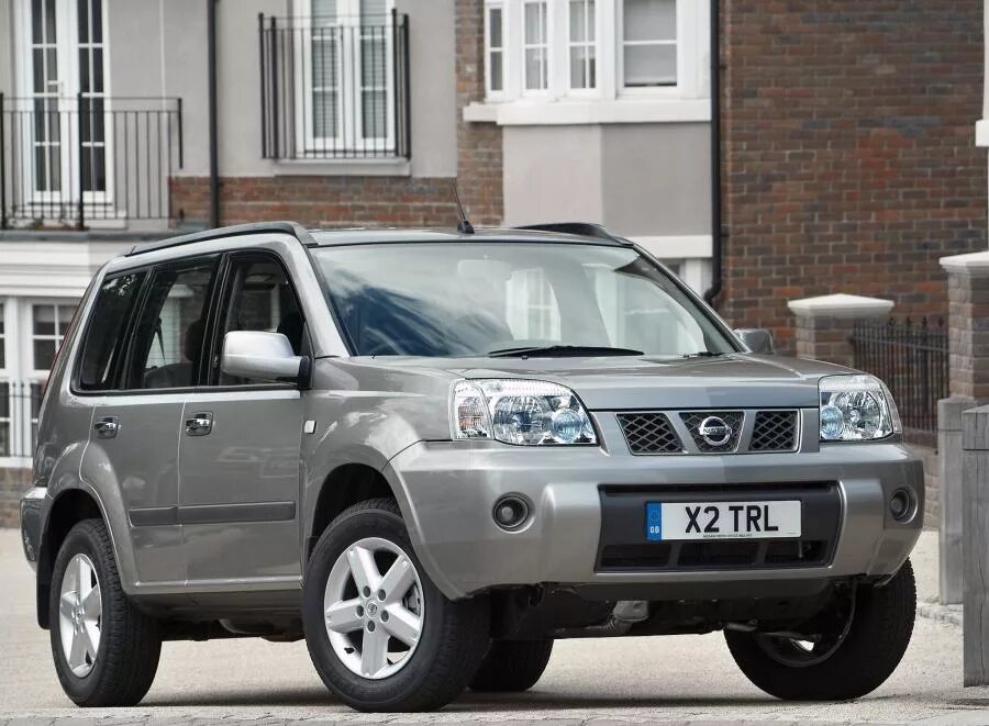 Ниссан x trail фото Nissan X-Trail 2004 года выпуска для рынка Великобритании и Ирландии. Фото 12. V