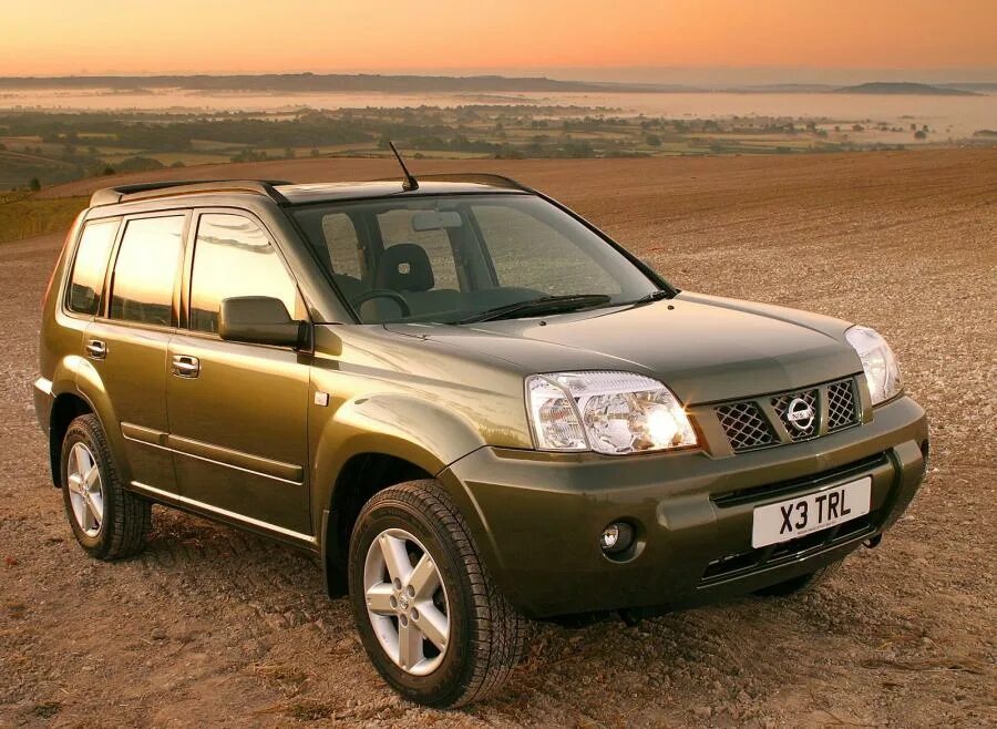 Ниссан x trail фото Nissan X-Trail 2004 года выпуска для рынка Великобритании и Ирландии. Фото 11. V