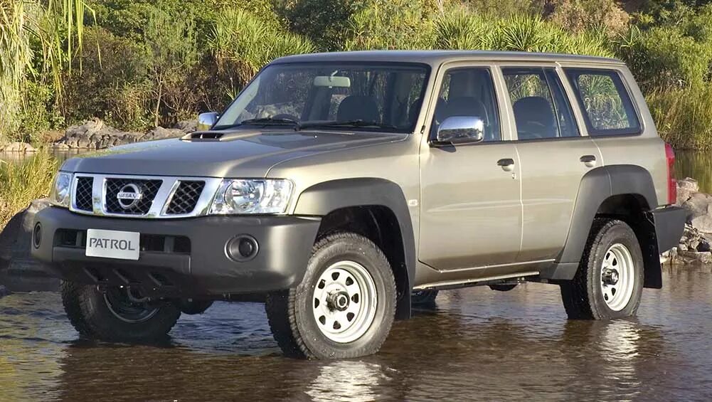 Ниссан y61 фото Series 4 Patrol: Your guide to the Nissan 4WD CarsGuide