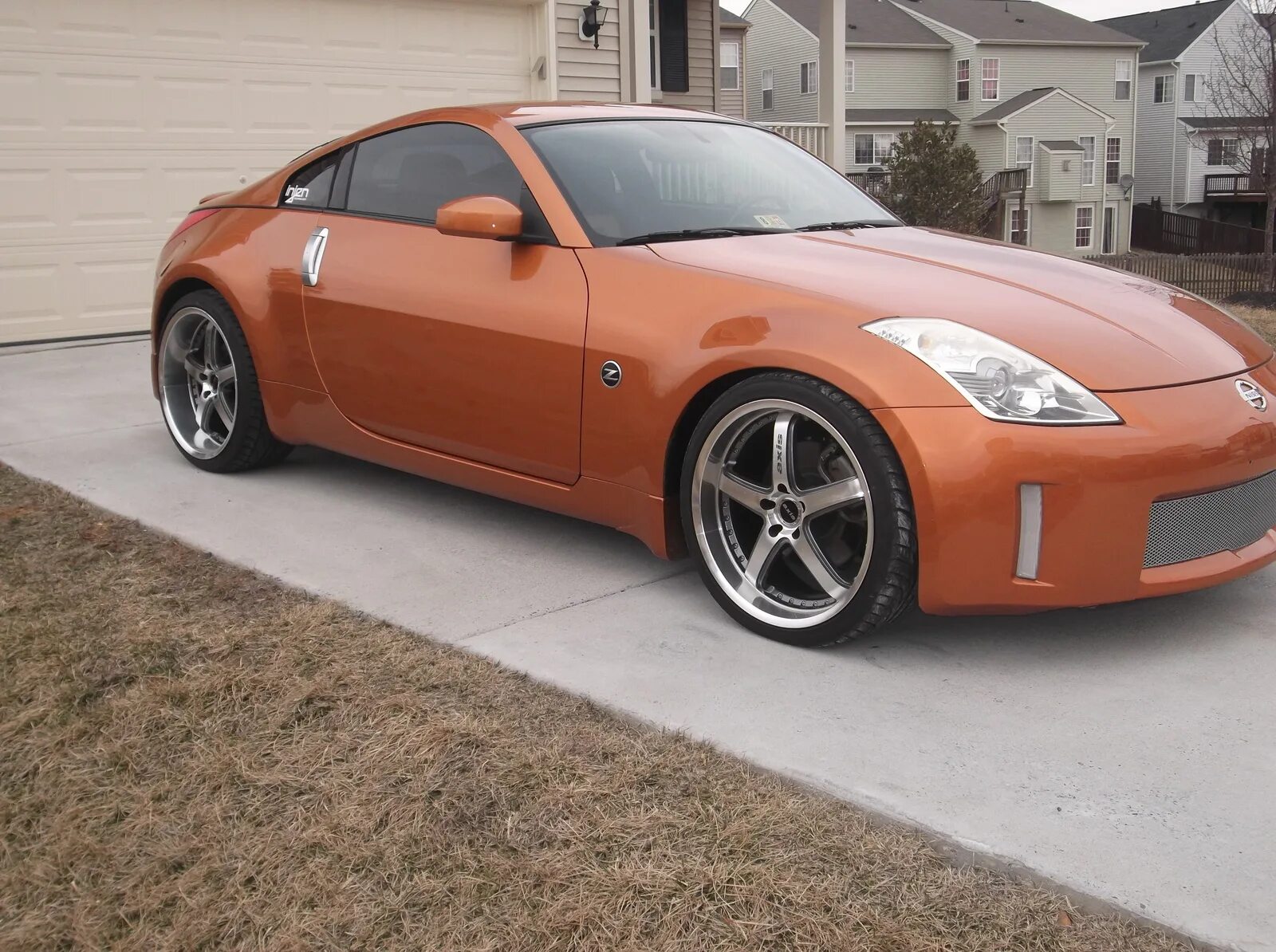 Ниссан z350 фото 2006 Nissan 350z acceleration