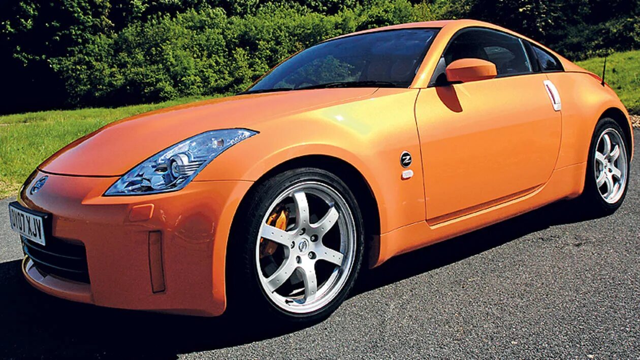 Ниссан z350 фото Nissan 350Z Coupe review (2003-2010) Auto Express