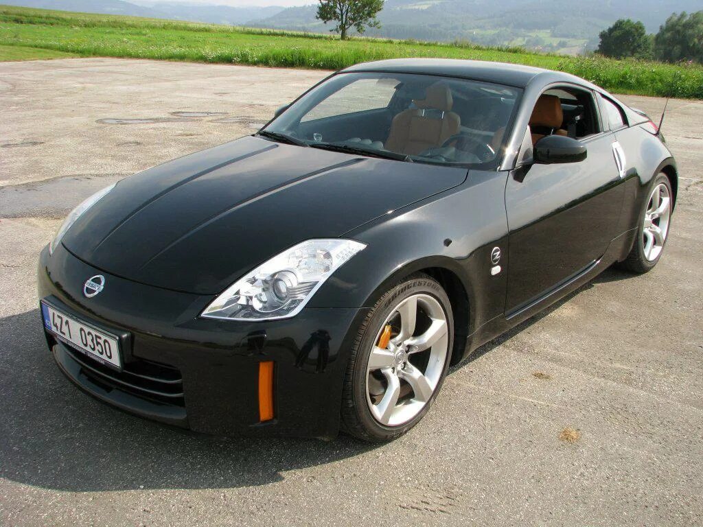 Ниссан z350 фото Nissan 350Z Coupe - photos and vectors