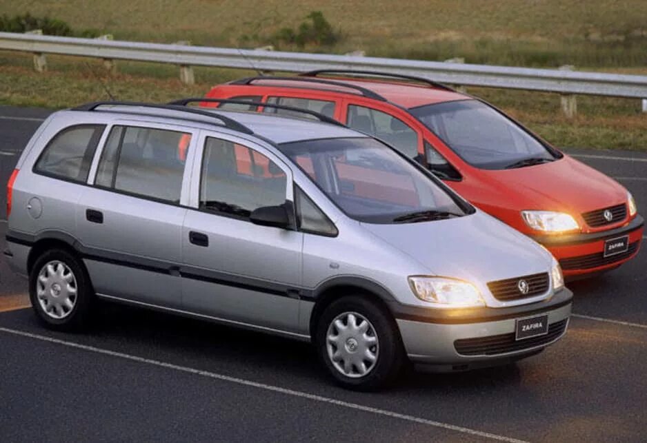 Ниссан зафира фото Used Holden Zafira review: 2001-2006 CarsGuide