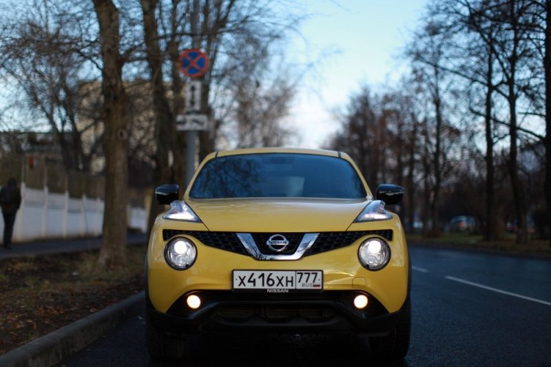 Ниссан желтый фото Тест-драйв Nissan Juke: Будут ли покупать некогда хитовый кроссовер - Российская