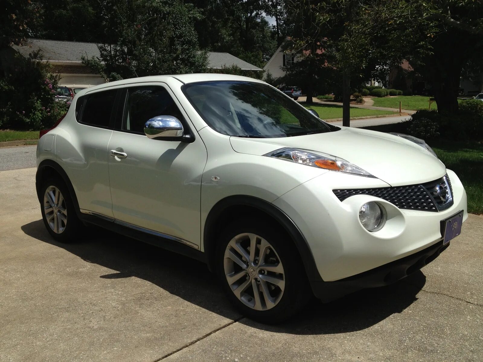Ниссан жук 2011 фото Black Nissan Juke 2011