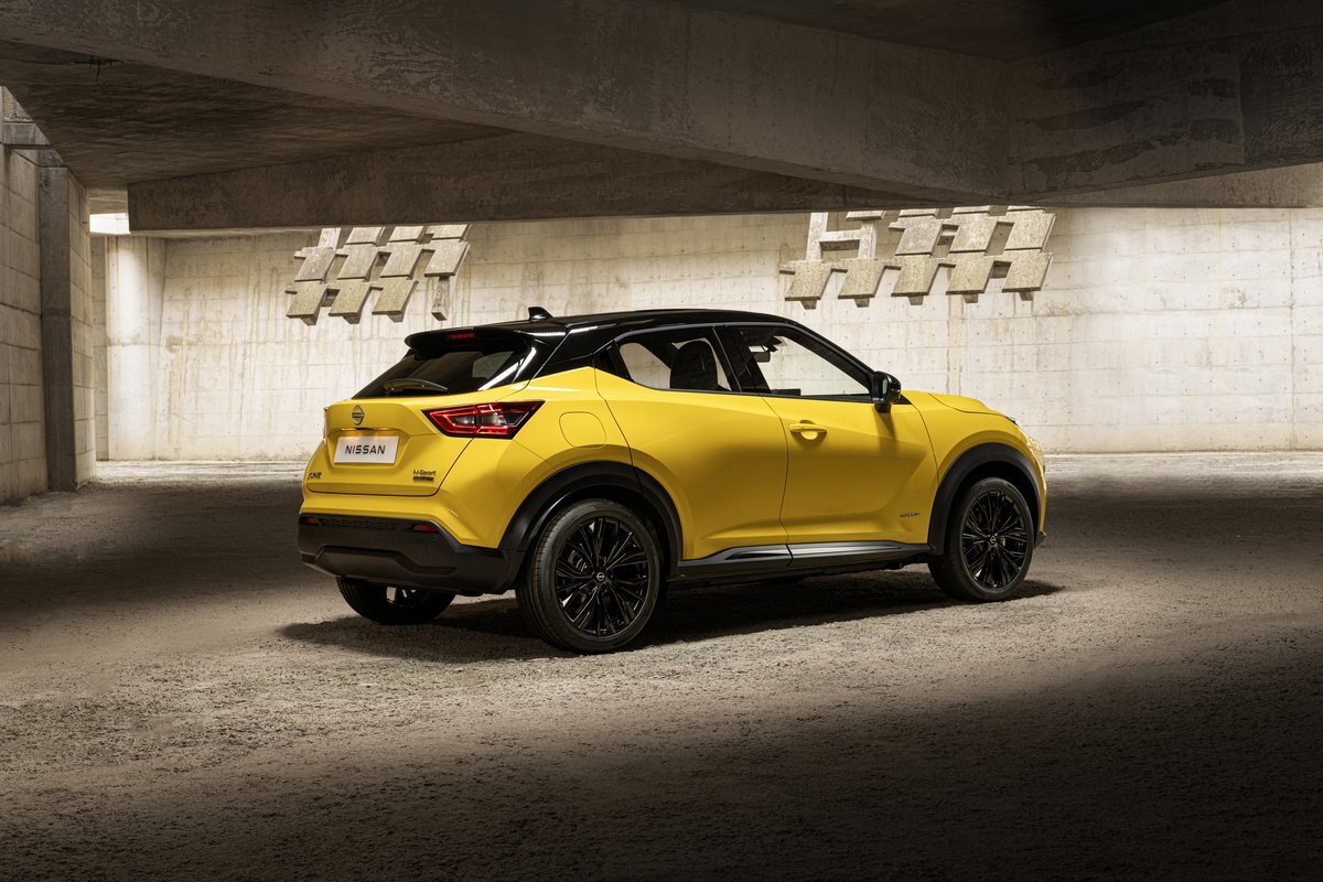 Ниссан жук 2024 цена новый фото Nissan обновил Juke: большой экран мультимедиа и ярко-желтый цвет Авто Mail Дзен