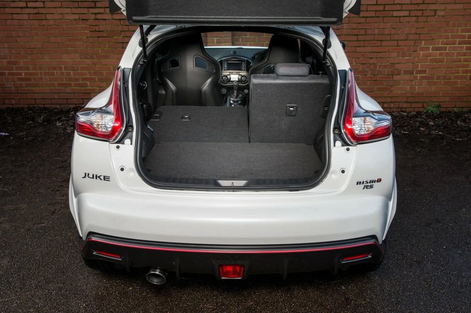 Ниссан жук багажник фото Nissan Juke Nismo RS Eurekar