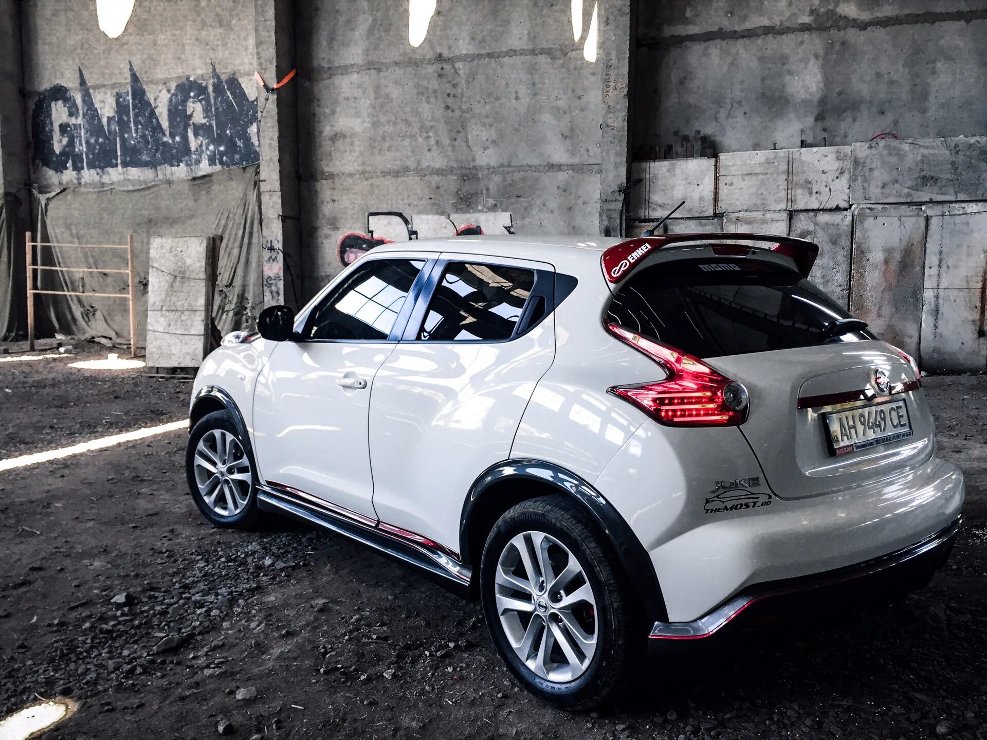 Ниссан жук белая тюнинг Маленькое напоминание о том, что мы живы) - Nissan Juke, 1.6 л., 2012 года на DR
