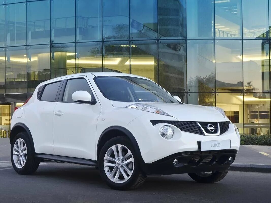 Ниссан жук белый фото Купить б/у Nissan Juke I 1.6 CVT (117 л.с.) бензин вариатор в Омске: белый Нисса