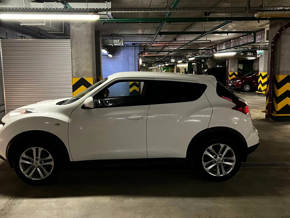 Ниссан жук белый фото Купить б/у Nissan Juke I 1.6 CVT (117 л.с.) бензин вариатор в Москве: белый Нисс