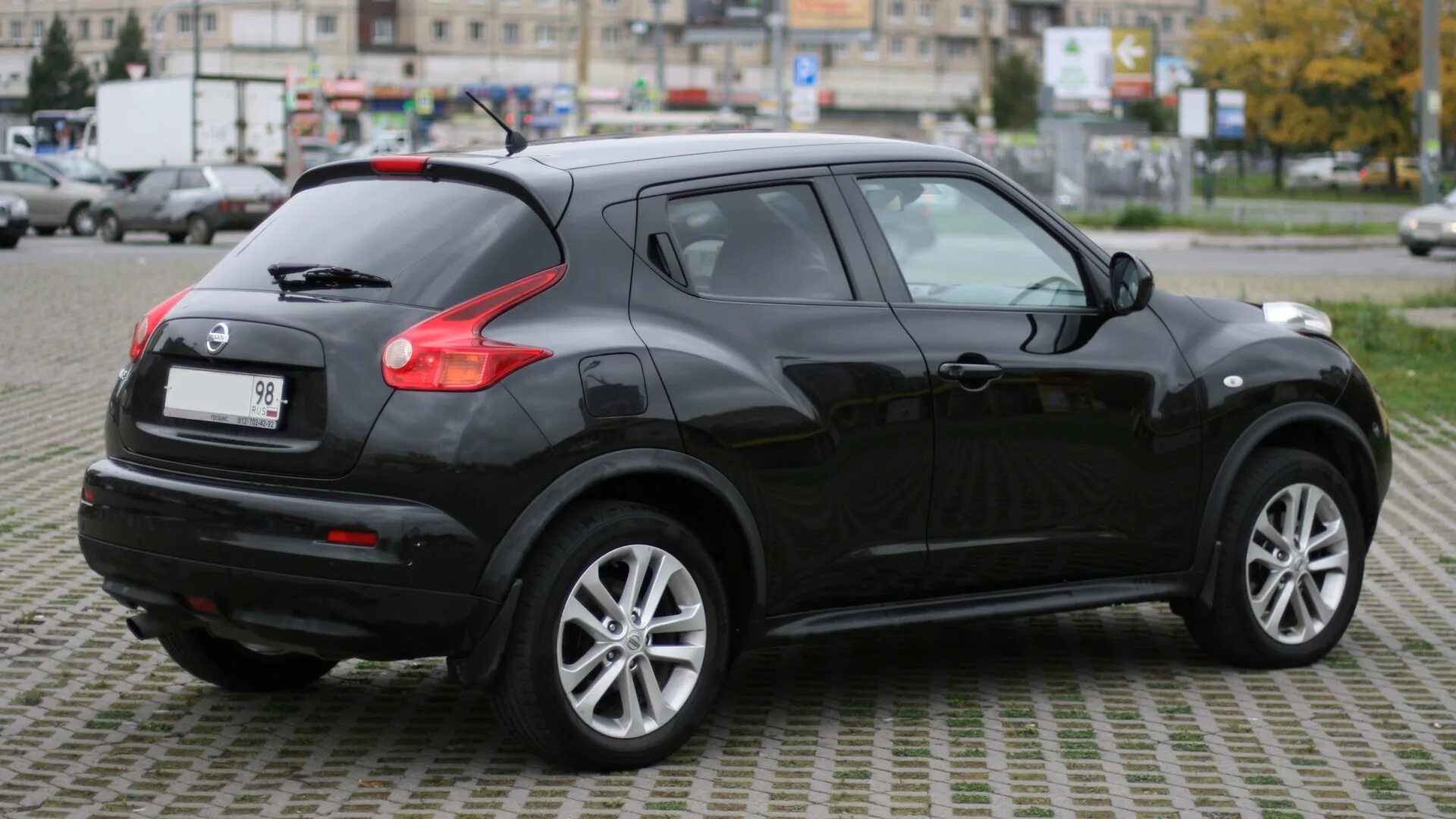 Ниссан жук черный фото Nissan Juke (1G) 1.6 бензиновый 2012 190 л.с. 4x4 на DRIVE2