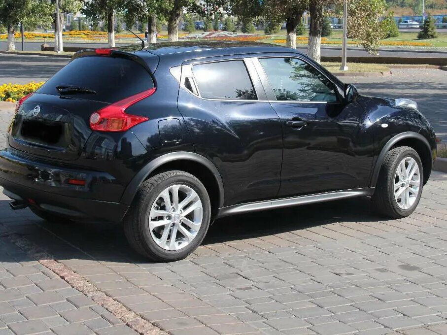 Ниссан жук черный фото Купить б/у Nissan Juke I Рестайлинг 1.6 MT (117 л.с.) бензин механика в Москве: 
