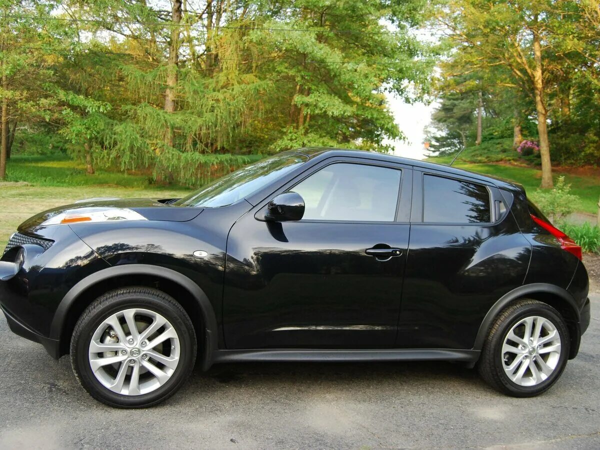Ниссан жук черный фото Купить б/у Nissan Juke I 1.6 MT (117 л.с.) бензин механика в Москве: чёрный Нисс
