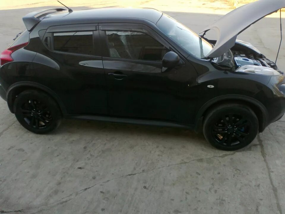 Ниссан жук диски фото покраска дисков и суппортов - Nissan Juke (1G), 1,6 л, 2011 года колёсные диски 
