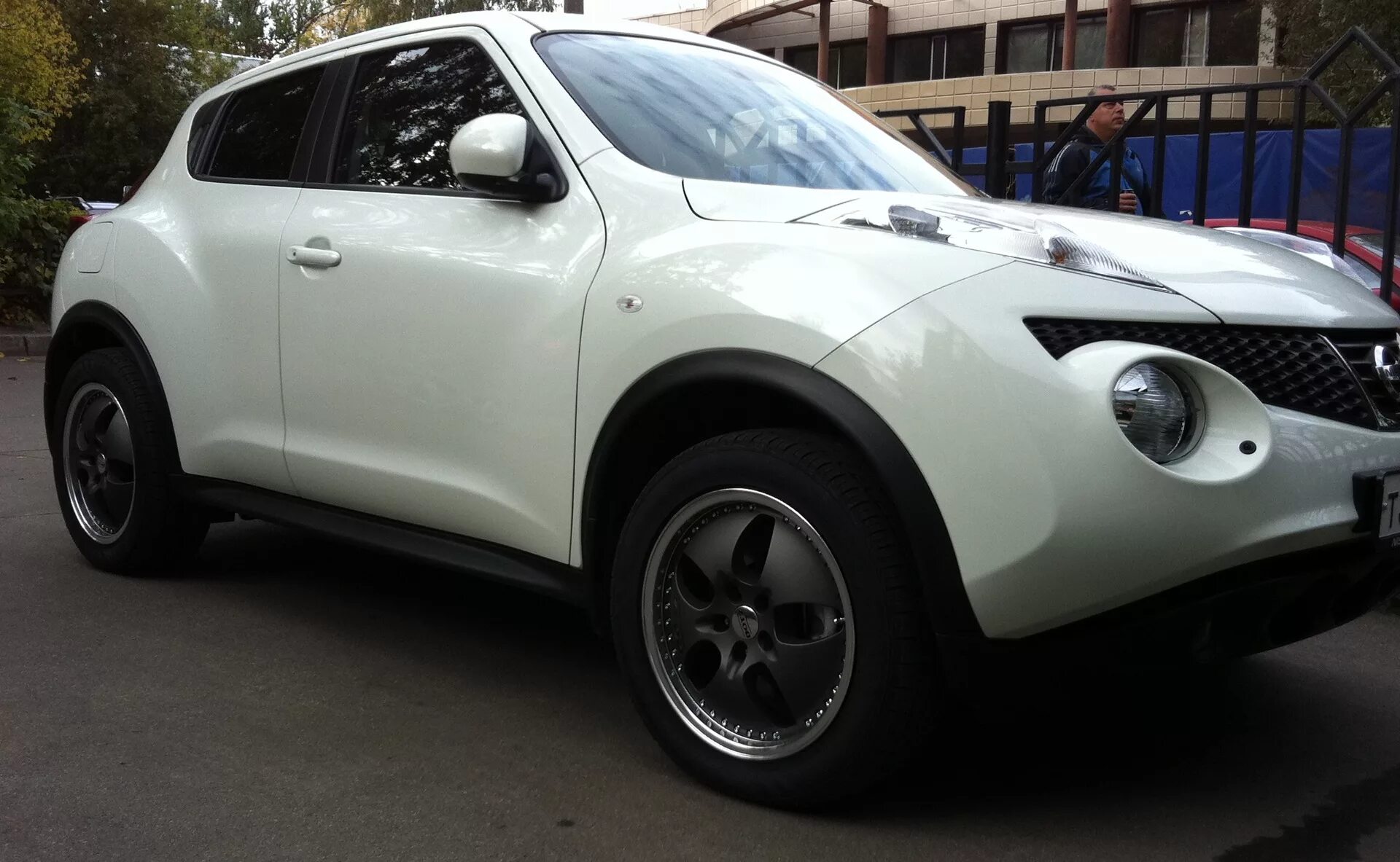 Ниссан жук диски фото Поставил диски. - Nissan Juke (1G), 1,6 л, 2011 года колёсные диски DRIVE2
